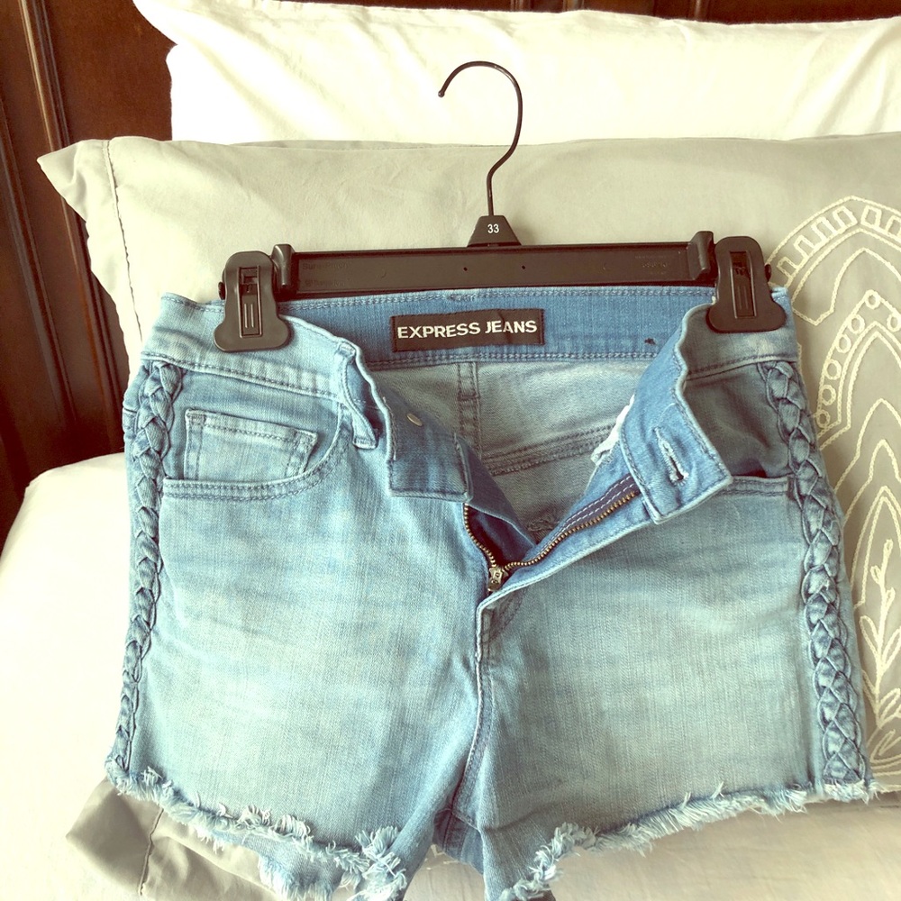 Express shorts